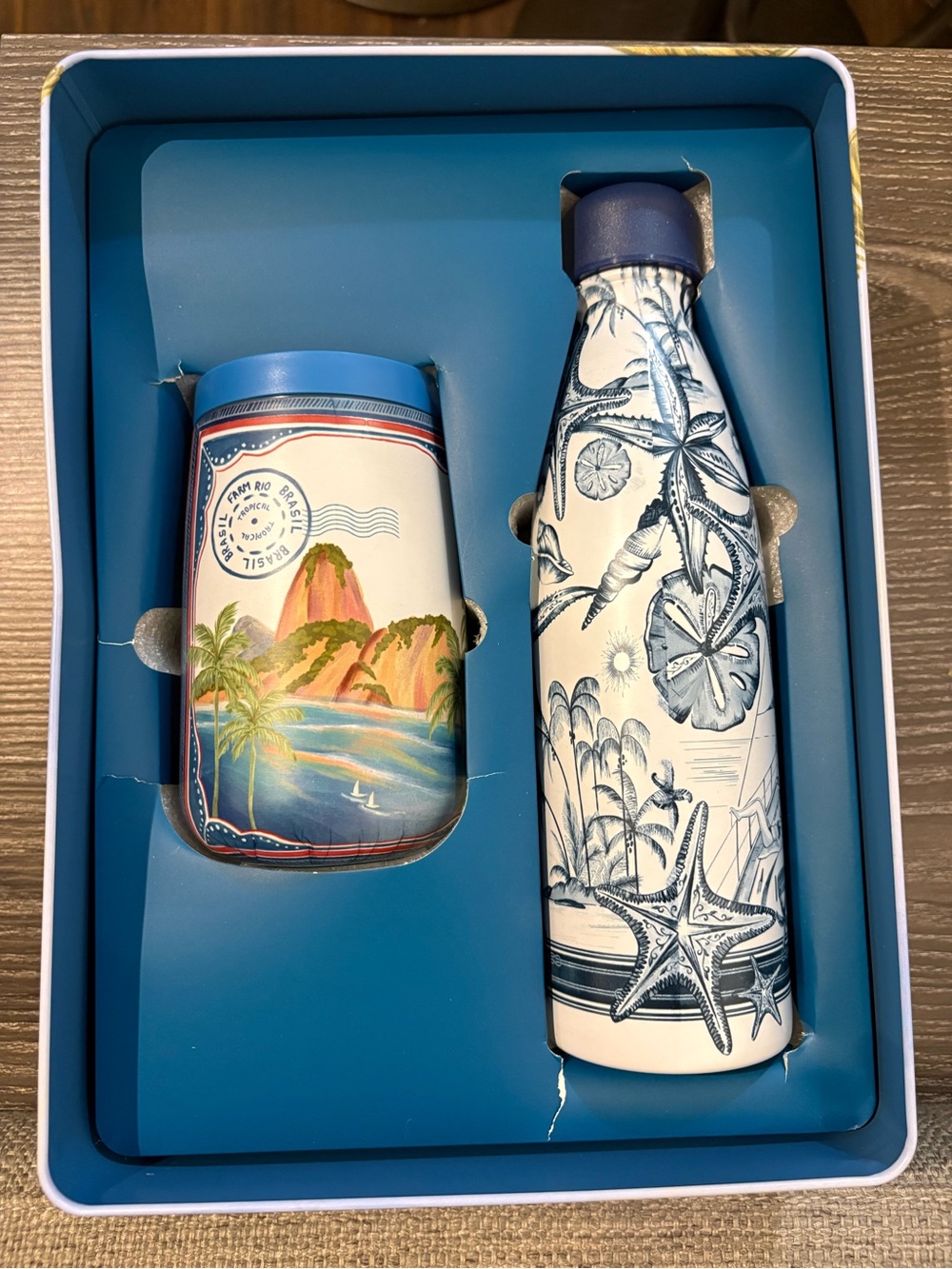 Farm Rio Water Bottle Set - Picture 5 of 9